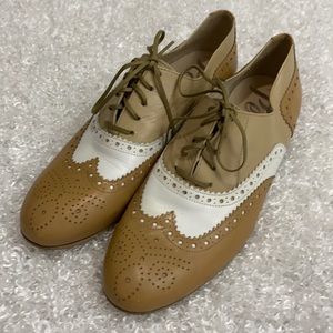 Pertini. Ladies Size 7. Tan and White Shoes